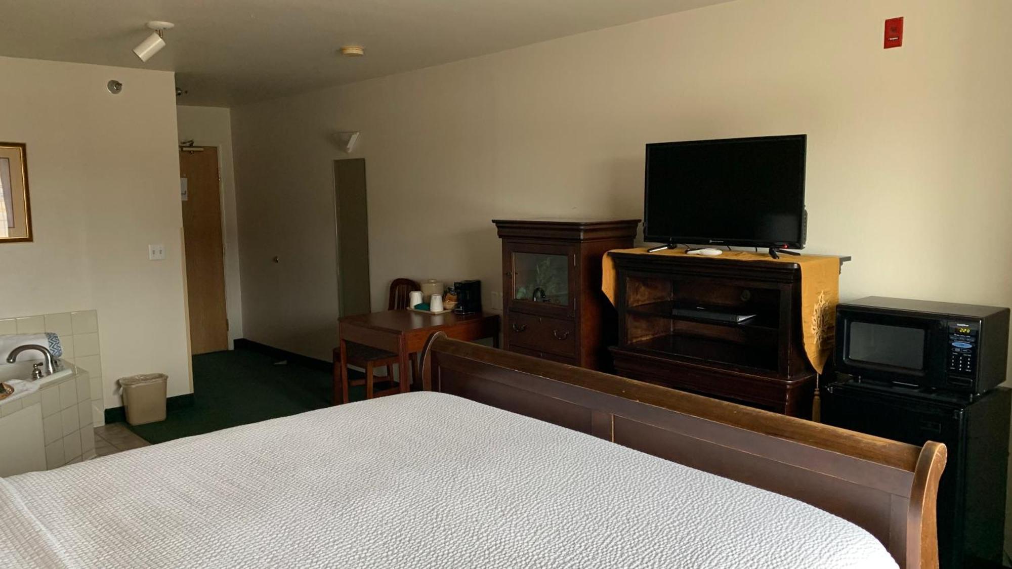 Fairbridge Inn And Suites - Miles City Room photo